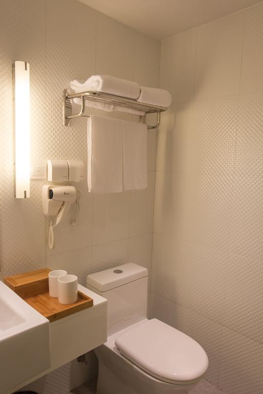 Ji Hotel Shanghai Railway Station West Tianmu Road Room photo
