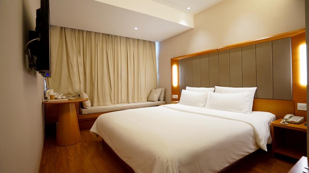 Ji Hotel Shanghai Railway Station West Tianmu Road Exterior photo